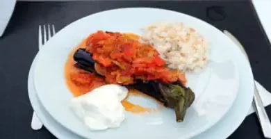 فیلم طرز تهیه خوراک ایمام بایلدی ترکیه- باارزش